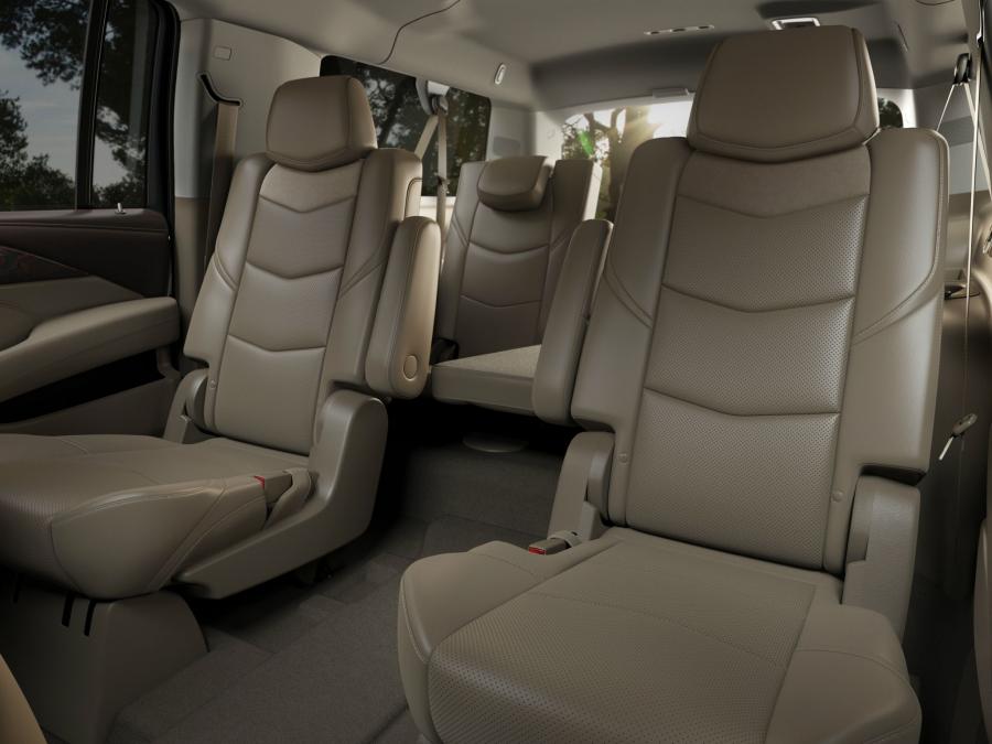  Cadillac Escalade ESV 2015 года  (фото 4 из 10)